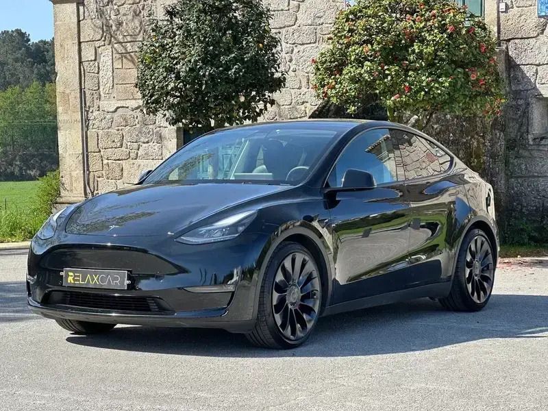 Preto Usado 2022 Tesla Model Y Performance SUV | € 39.999 (Preço justo) - Imagem 1/4