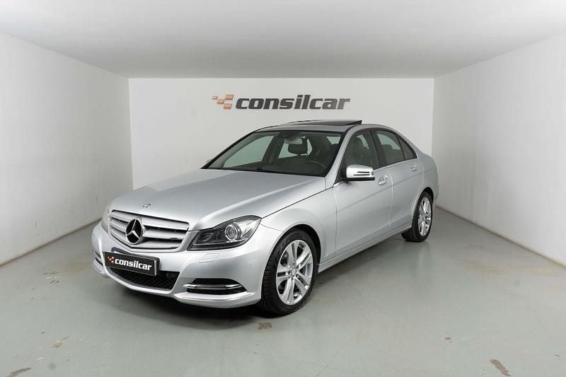 Usado Mercedes C180 Avantgarde 120 HP (88 kW) 2013 Cinza Sedan