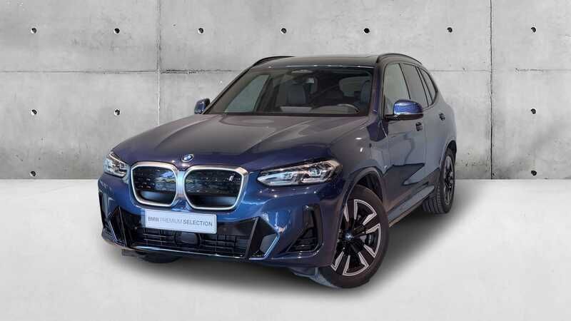 Azul phytonic metalizada Usado 2022 BMW iX3 M Sport SUV | € 57.900 - Imagem 1/4