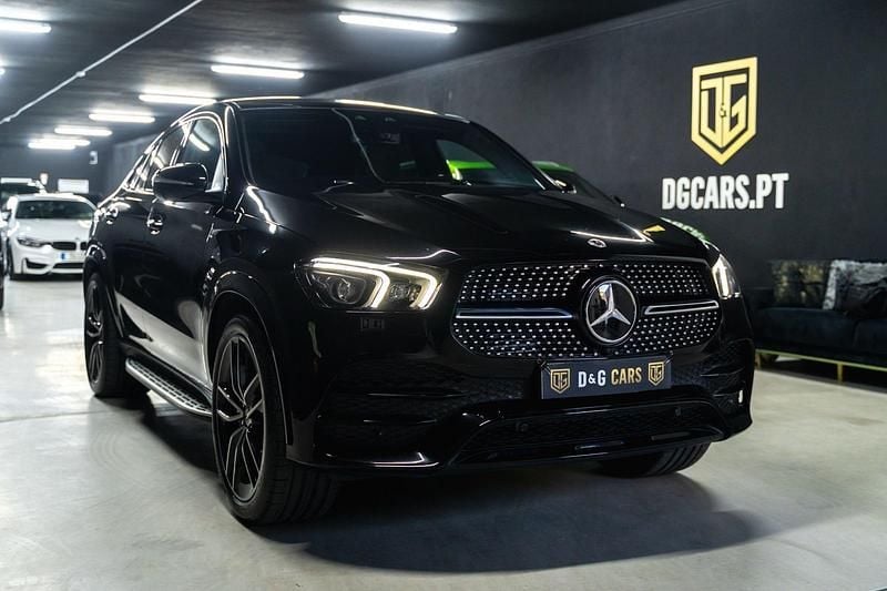 Preto Usado 2022 Mercedes GLE350 SUV | € 74.900 - Imagem 1/4
