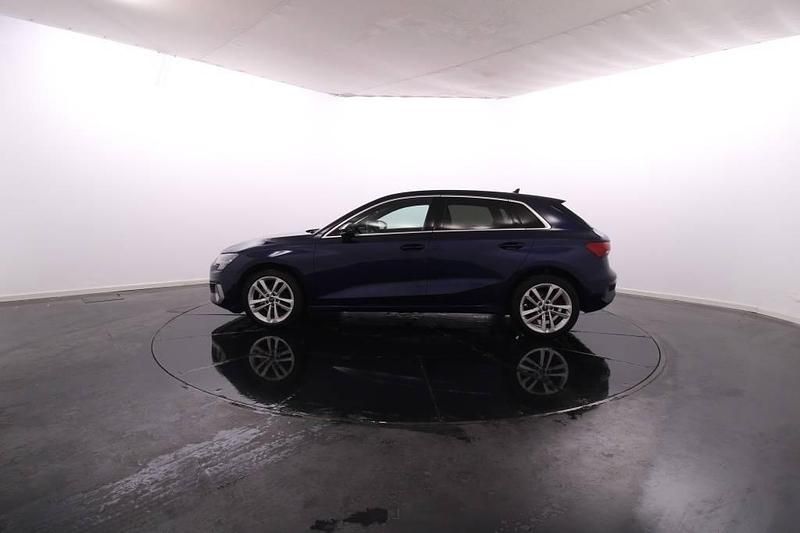 Usado Audi A3 Sportback e-tron 110 HP (80 kW) 2024 Azul Citadino