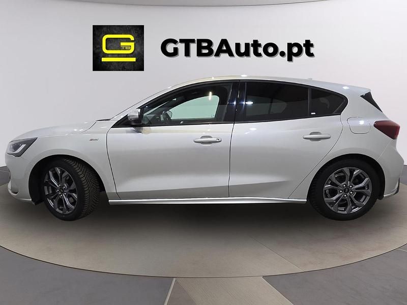 Usado Ford Focus ST-Line 125 HP (91 kW) 2023 Cinza
