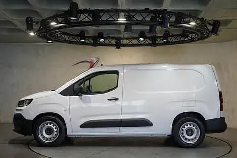 Novo Fiat e-Doblò 100 kW (136 HP) 2025 Branco Monovolume