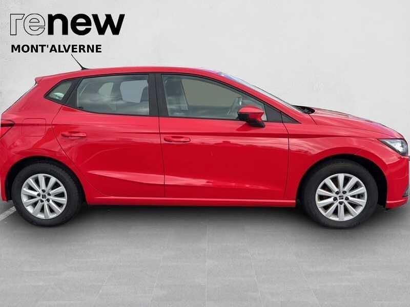 Usado Seat Ibiza Style 95 HP (69 kW) 2022 Vermelho Citadino