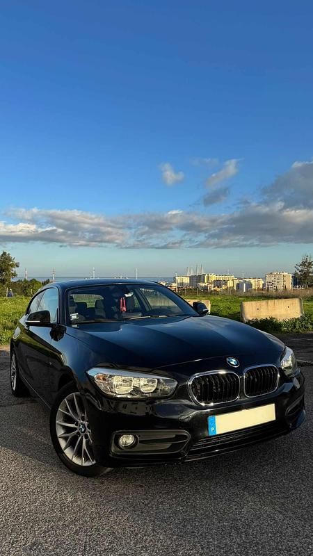 Usado BMW 116 116 HP (85 kW) 2015 Preto Citadino