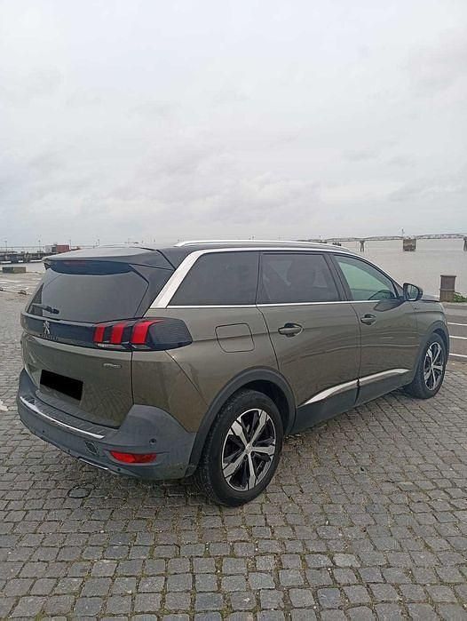 Usado Peugeot 5008 GT-line 130 HP (95 kW) 2018 SUV