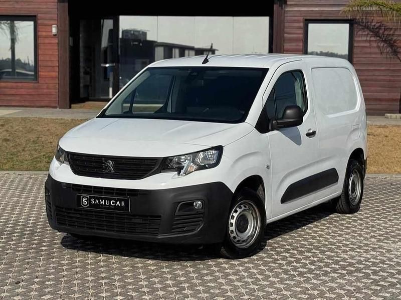 Branco Usado 2020 Peugeot Partner Van | € 11.990 (Preço justo) - Imagem 1/4