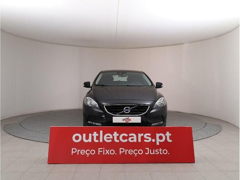 Usado Volvo V40 Kinetic 120 HP (88 kW) 2015 Preto metalizado