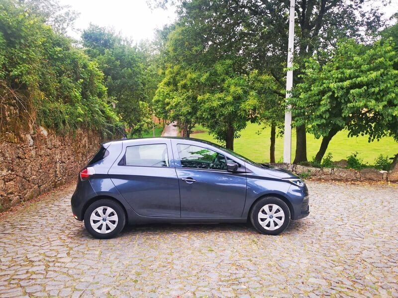 Usado Renault Zoe Zen 80 kW (109 HP) 2021 Cinza Citadino