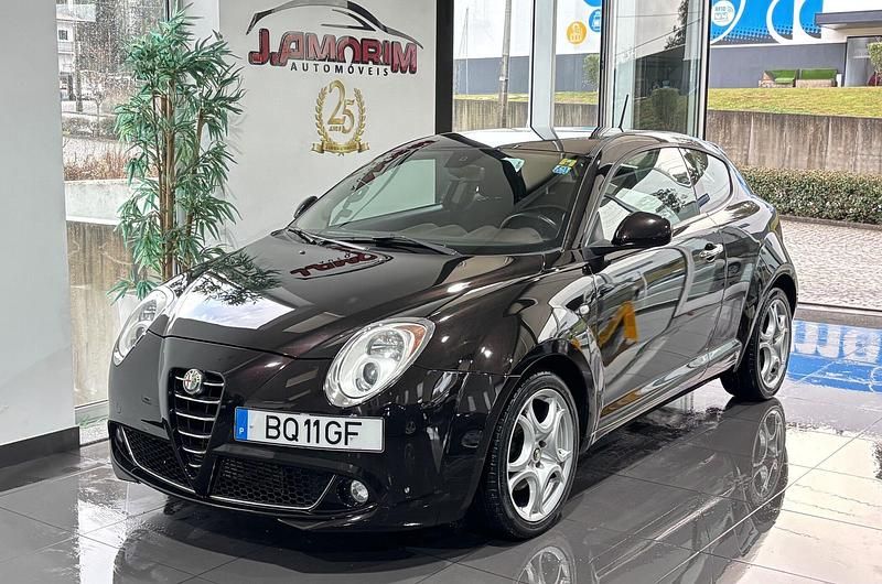 Cinza Usado 2010 Alfa Romeo MiTo Progression Citadino | € 6.600 (Bom preço) - Imagem 1/4