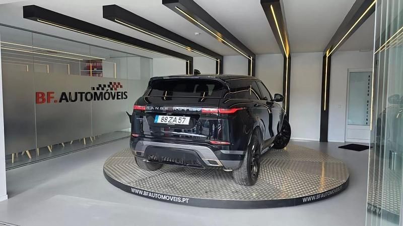Usado Land Rover Range Rover evoque R-Dynamic 150 HP (110 kW) 2019 Preto SUV