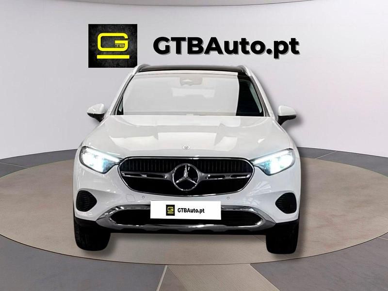 Branco Usado 2024 Mercedes GLC300 Avantgarde SUV | € 64.900 - Imagem 1/4