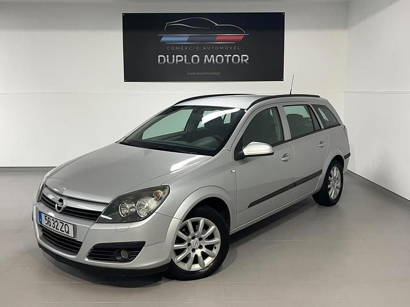 Cinza Usado 2005 Opel Astra Cosmo Carrinha | € 3.750 (Preço justo) - Imagem 1/4