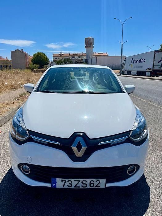 Usado 2014 Renault Clio IV Sedan | € 8.500 (Preço justo) - Imagem 1/4