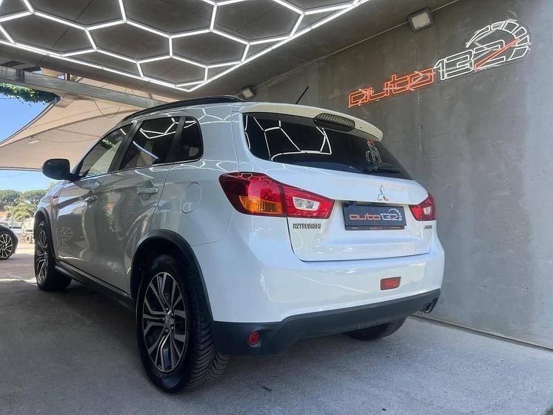 Usado Mitsubishi ASX Invite 114 HP (83 kW) 2016 Branco SUV