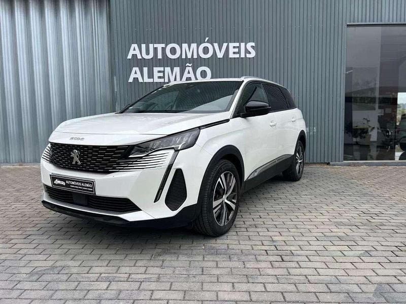 Branco Usado 2024 Peugeot 5008 Allure Monovolume | € 29.750 (Preço justo) - Imagem 1/3