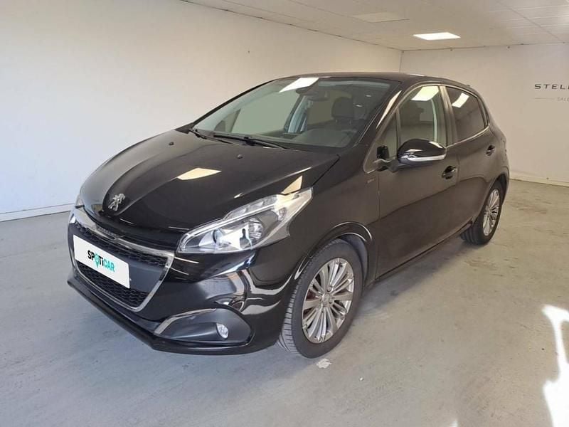 Preto Usado 2019 Peugeot 208 Signature Sky Citadino | € 14.900 (Preço justo) - Imagem 1/4