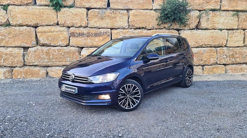 Azul Usado 2019 VW Touran Monovolume | € 19.900 (Preço justo) - Imagem 1/4