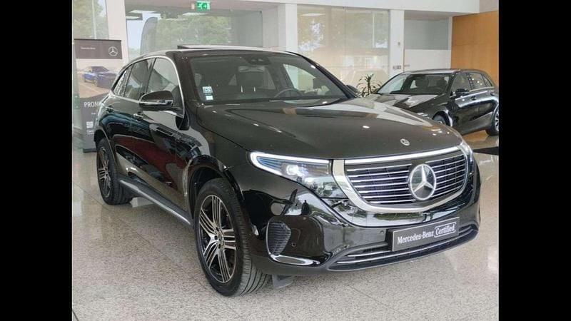 Preto Usado 2022 Mercedes EQC400 SUV | € 54.900 - Imagem 1/4