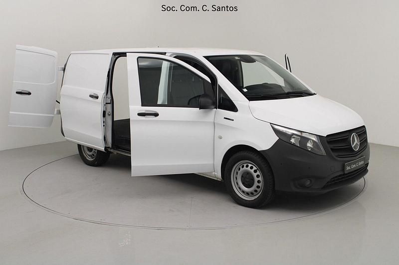 Usado Mercedes e-Vito 83 kW (113 HP) 2022 Branco Monovolume