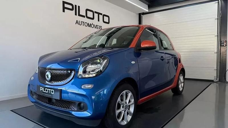 Usado Smart ForFour Electric Drive 60 kW (82 HP) 2018 Azul