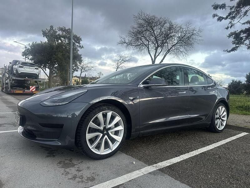Usado Tesla Model 3 Standard Range 239 kW (325 HP) 2020 Sedan
