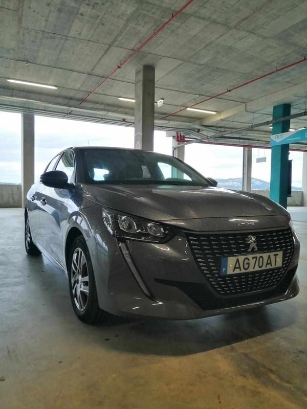 Cinzento Usado 2021 Peugeot 208 Citadino | € 13.950 (Preço justo) - Imagem 1/4