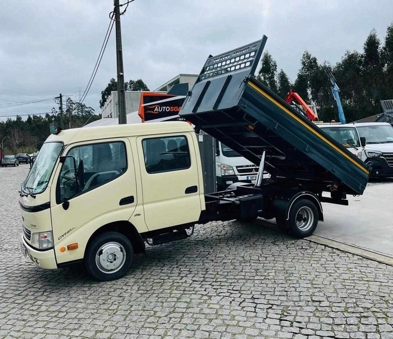 Usado Toyota Dyna 102 HP (75 kW) 2005 Outra Pickup
