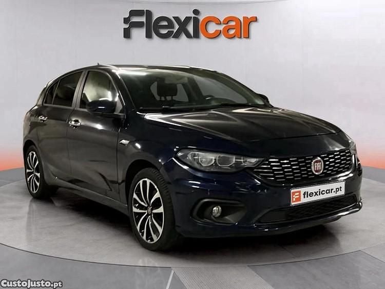 Azul Usado 2020 Fiat Tipo Lounge | € 10.980 (Preço justo) - Imagem 1/1