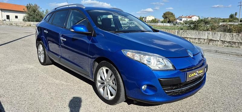 Azul Usado 2011 Renault Mégane GrandTour Dynamique Carrinha | € 7.250 (Preço justo) - Imagem 1/4
