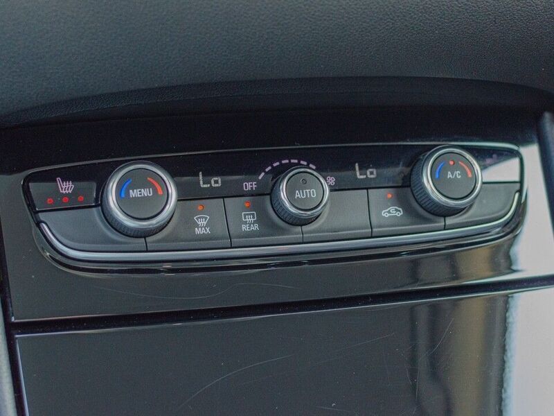 Usado Opel Grandland X Innovation 130 HP (95 kW) 2019 Cinzento SUV