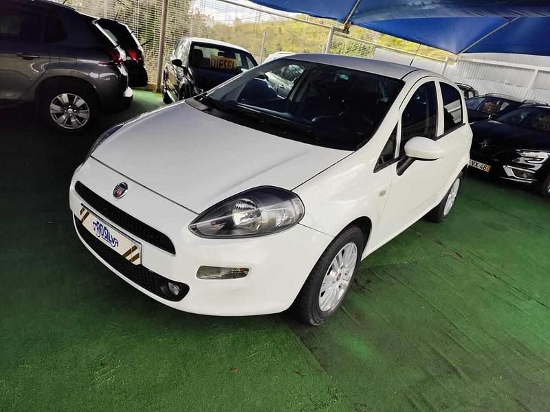 Usado Fiat Punto S 69 HP (50 kW) 2018 Branco Citadino