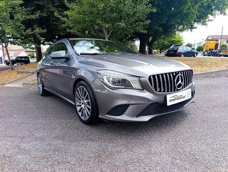 Cinza Usado 2016 Mercedes CLA180 Shooting Brake Edition Carrinha | € 18.900 (Preço justo) - Imagem 1/4