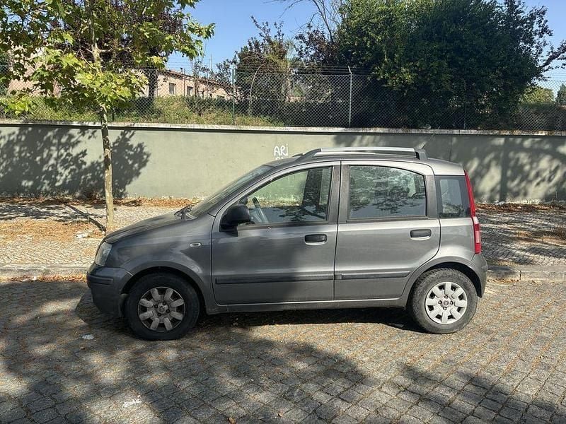 Usado 2011 Fiat Panda Sedan | € 2.500 - Imagem 1/4