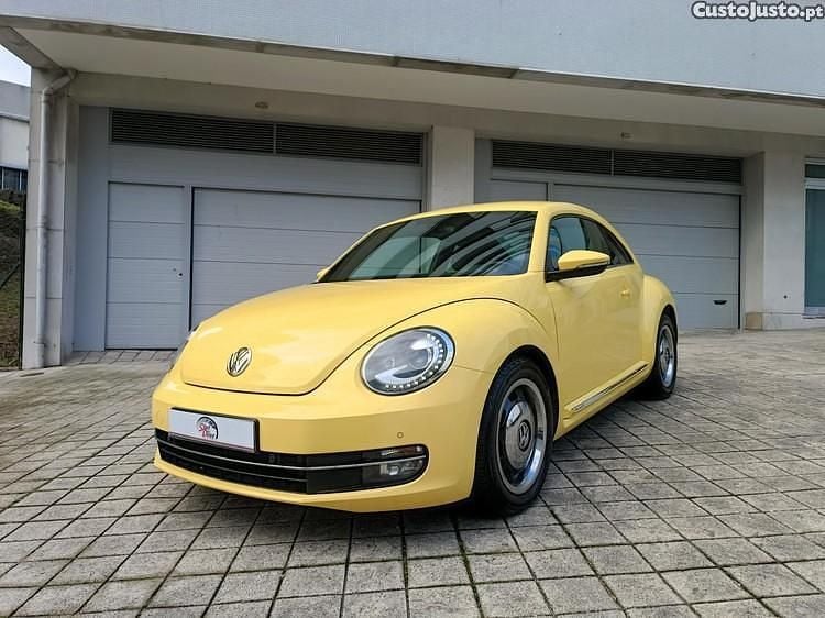 Amarelo Usado 2013 VW Beetle Citadino | € 12.000 - Imagem 1/1