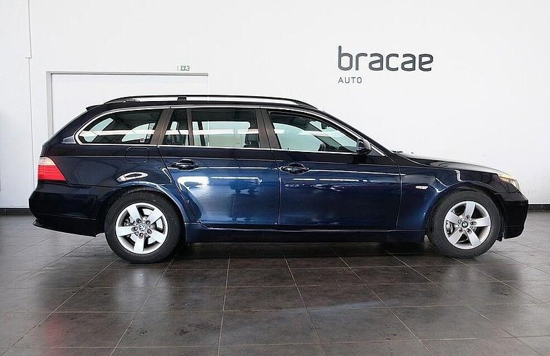 Usado BMW 520 177 HP (130 kW) 2007 Azul Carrinha