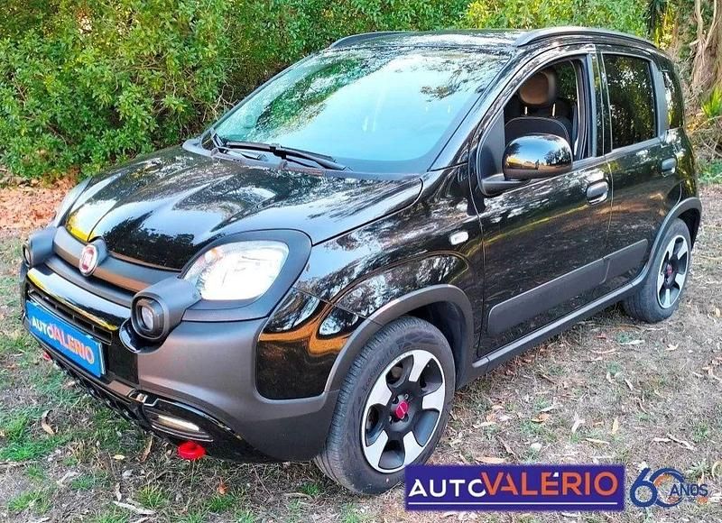 Preto Usado 2024 Fiat Panda Cross Cross Citadino | € 15.450 (Preço justo) - Imagem 1/4