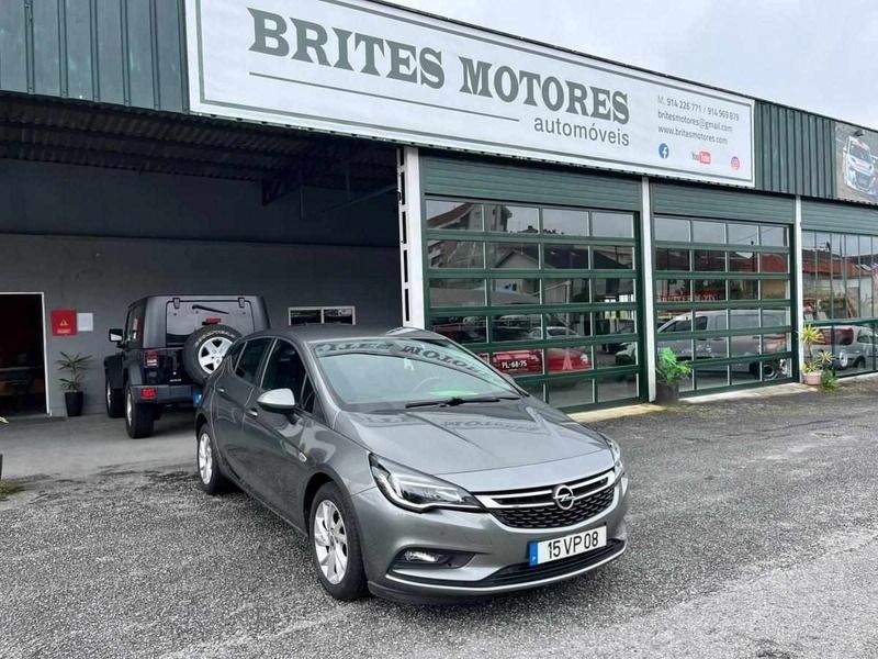 Cinzento Usado 2018 Opel Astra Citadino | € 13.950 (Preço justo) - Imagem 1/4