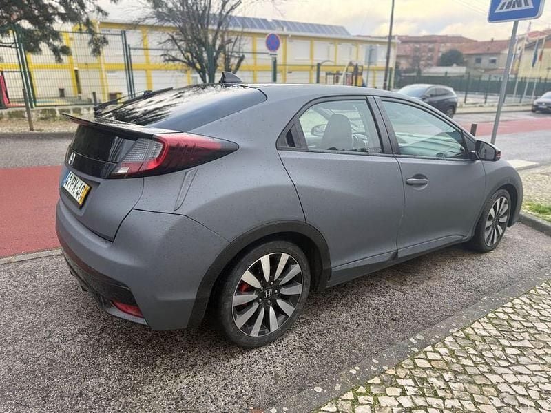 Usado Honda Civic 120 HP (88 kW) 2015 Sedan