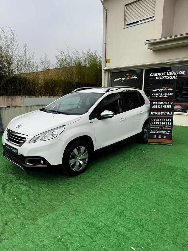 Branco Usado 2015 Peugeot 2008 Style SUV | € 9.990 (Preço justo) - Imagem 1/4