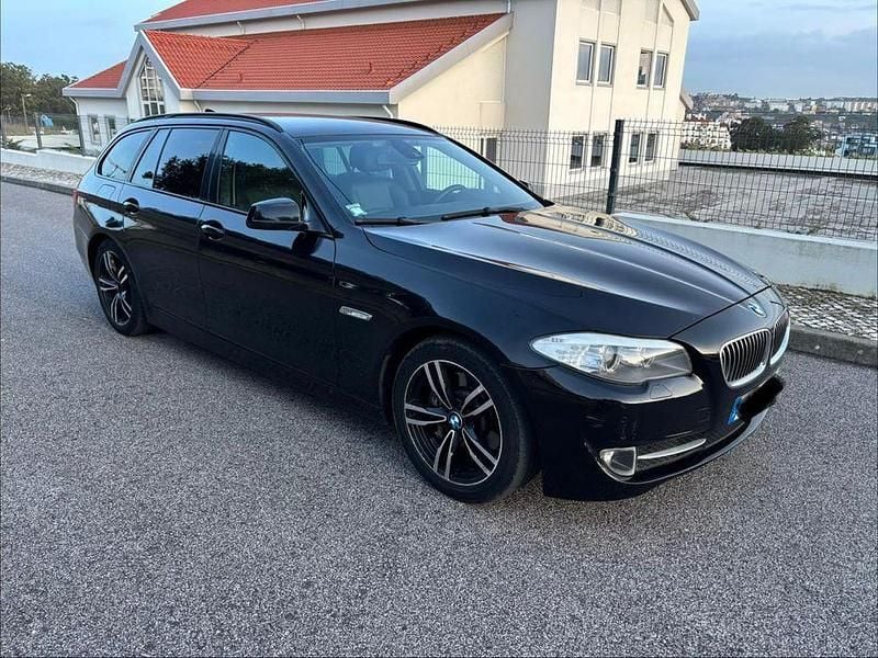 Usado 2011 BMW 525 Carrinha | € 11.900 (Preço justo) - Imagem 1/4