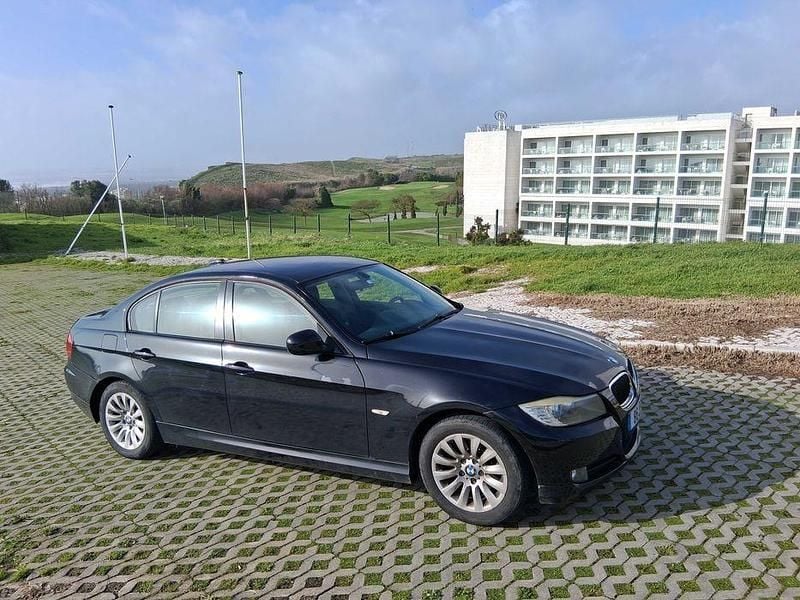Usado BMW 318 146 HP (107 kW) 2008 Sedan