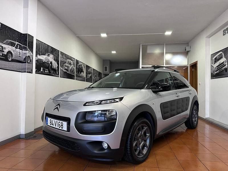 Cinzento Usado 2017 Citroën C4 Cactus Citadino | € 11.300 (Preço elevado) - Imagem 1/4