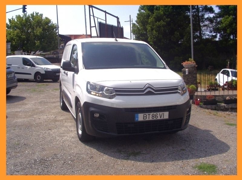 Branco Usado 2019 Citroën Berlingo Monovolume | € 11.800 (Bom preço) - Imagem 1/4