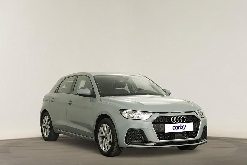 Cinzento Usado 2024 Audi A1 Sportback Advanced Citadino | € 22.990 (Preço justo) - Imagem 1/4
