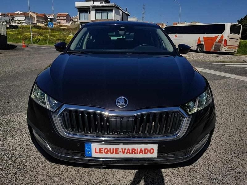 Usado Skoda Octavia 116 HP (85 kW) 2021 Preto Carrinha