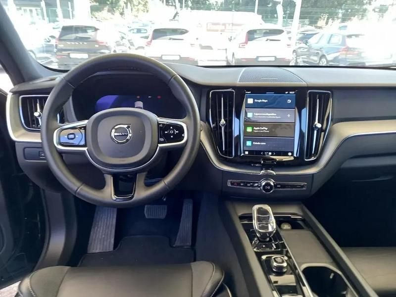 Usado Volvo XC60 Plus 350 HP (257 kW) 2024 Prata SUV