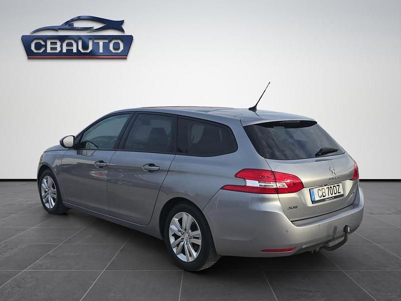 Usado Peugeot 308 SW 120 HP (88 kW) 2015 Cinzento Carrinha
