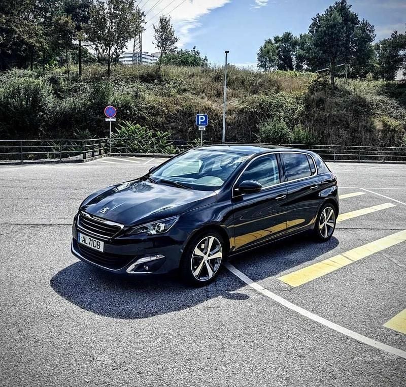Usado Peugeot 308 130 HP (95 kW) 2016 Outra