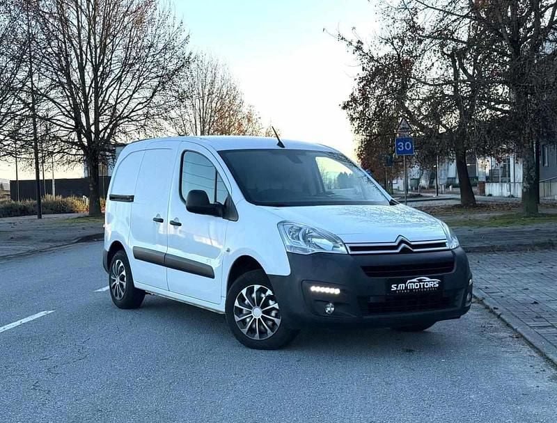 Branco Usado 2018 Citroën Berlingo Monovolume | € 10.000 (Bom preço) - Imagem 1/4